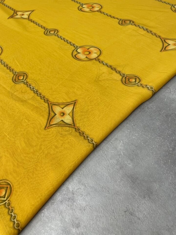 Sarı Leo Desen Elbiselik Şifon Kumaş