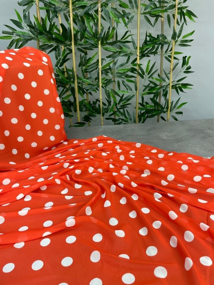 Turuncu Puantiye Desen Elbiselik Şifon Kumaş