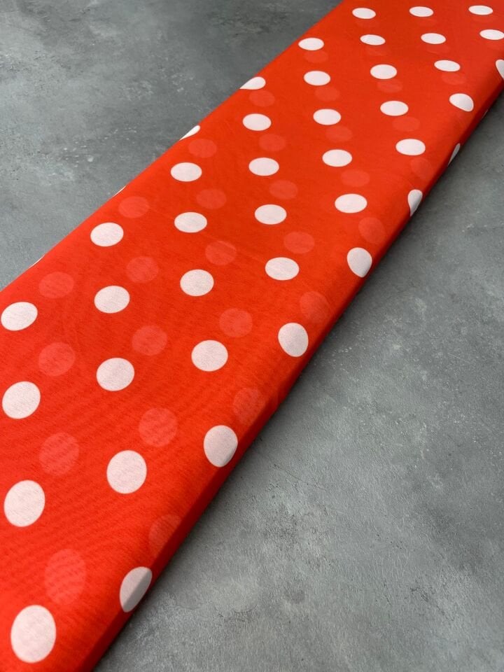 Turuncu Puantiye Desen Elbiselik Şifon Kumaş