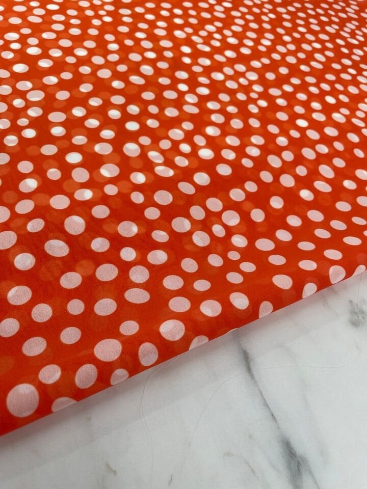 Turuncu Puantiye Desen Elbiselik Şifon Kumaş