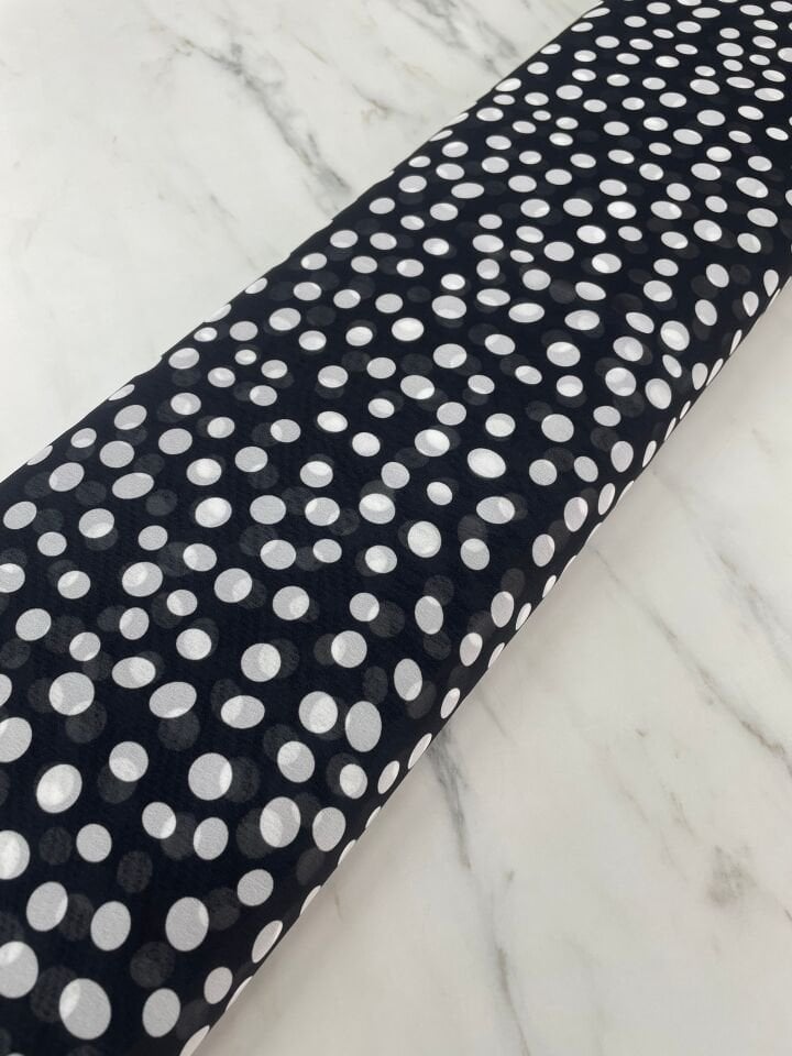 Siyah Puantiye Desen Elbiselik Şifon Kumaş