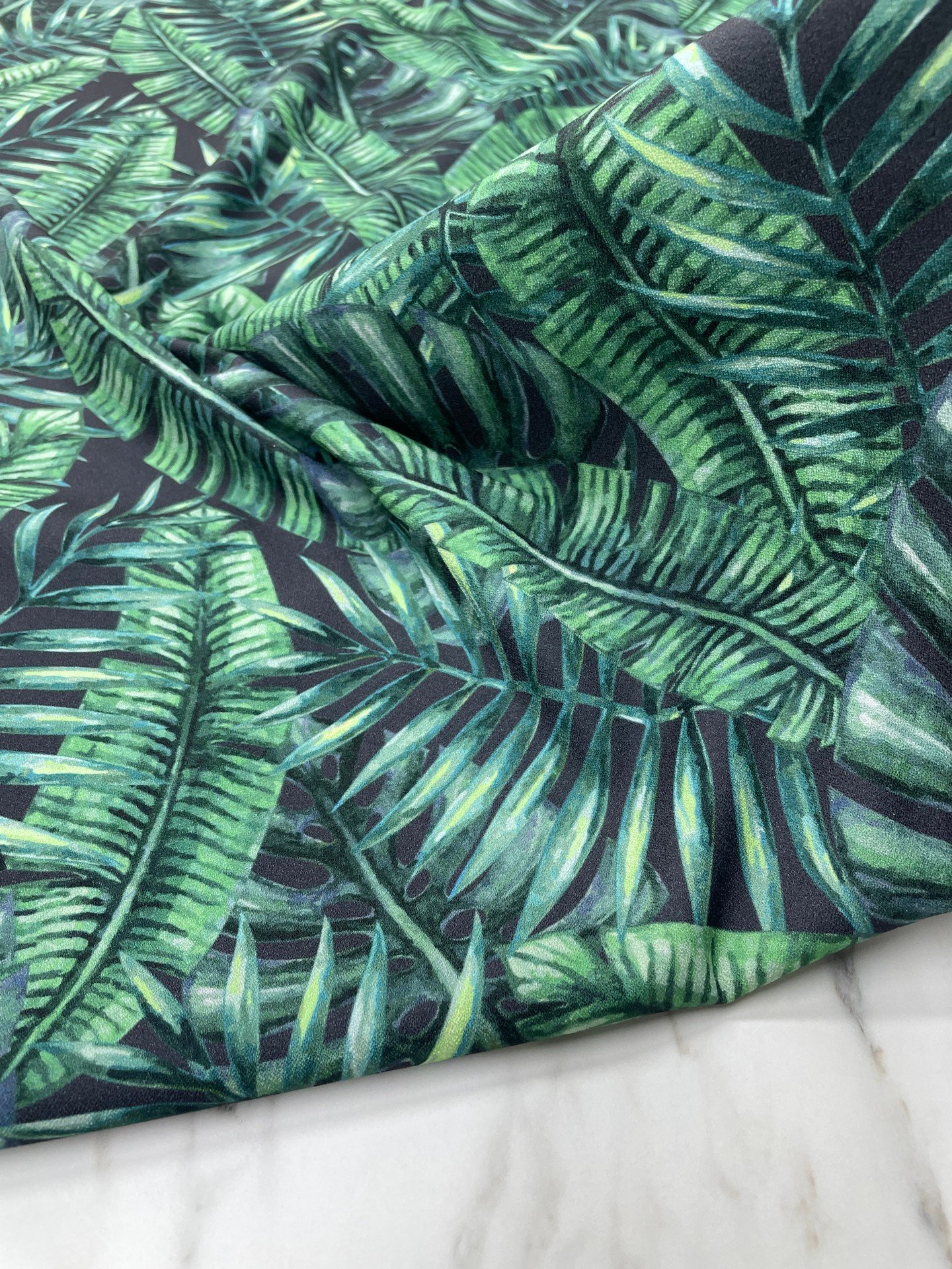 Yeşil Yaprek desen Elbiselik Keten Kumaş