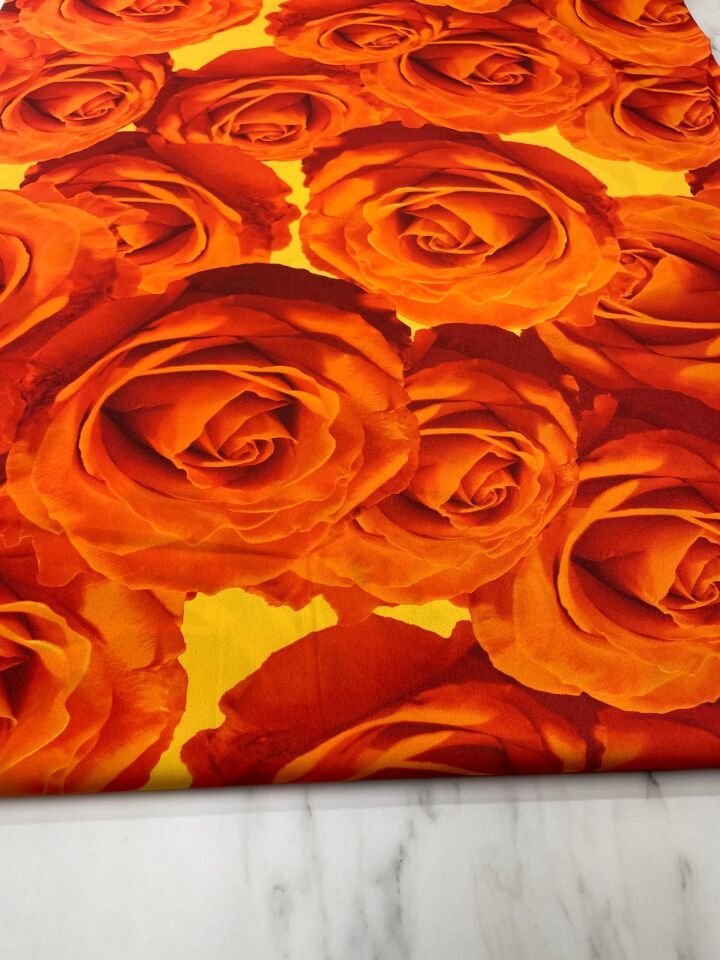 Turuncu Büyük Gül Desen Elbiselik Gömleklik Krep Kumaş
