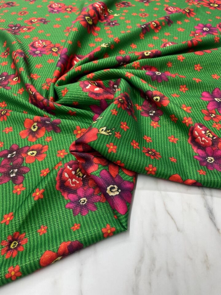 Altın Simli Yeşil Türkmen Desen Elbiselik Saten Kumaş