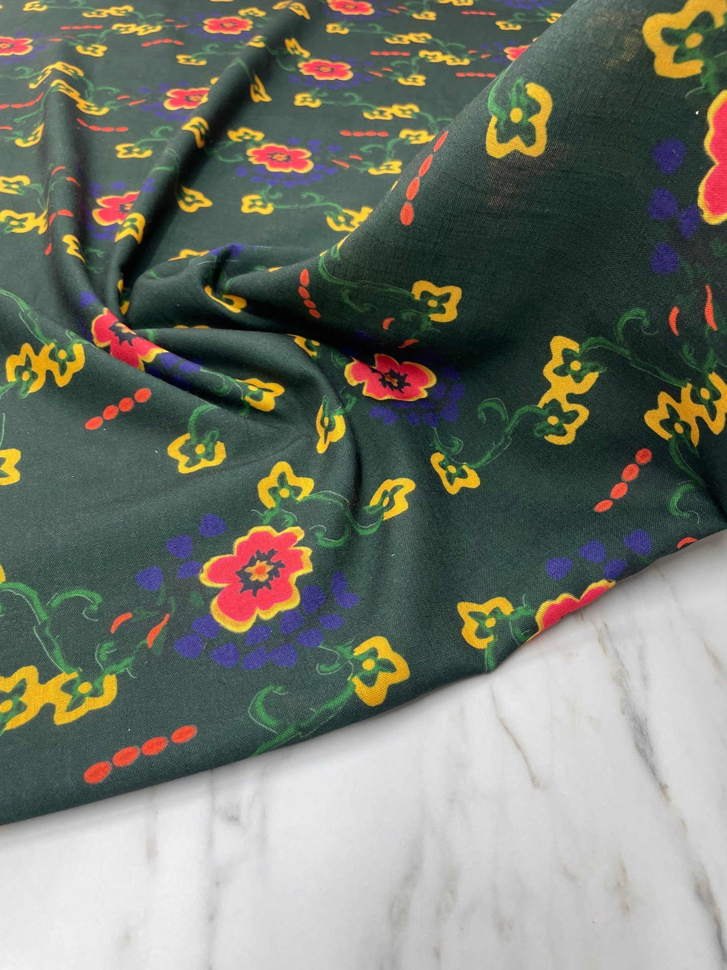 Yeşil Türkmen Desen Elbiselik Keten Kumaş