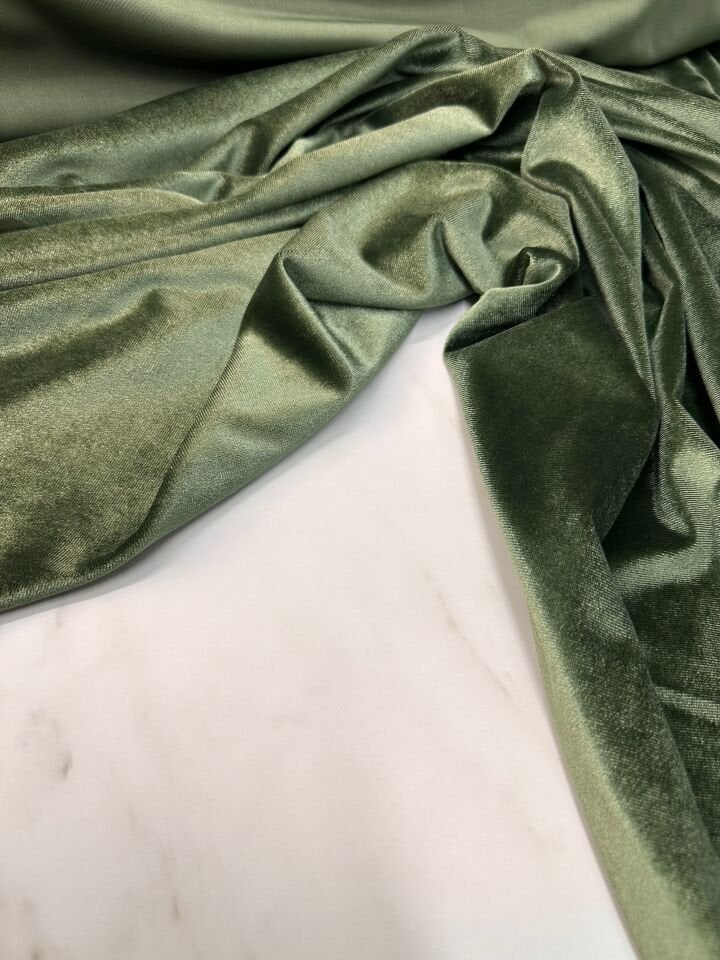 Haki Yeşil Likralı Elbiselik İpek Kadife