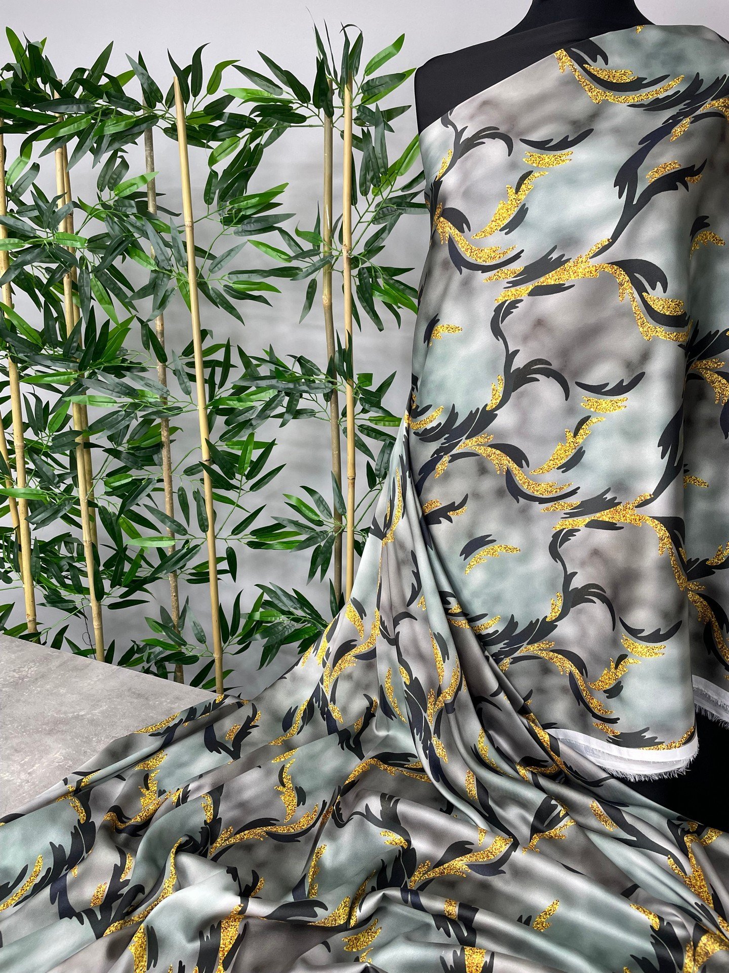 Kombinli Yöresel Elbiselik Tivil Saten Kumaş