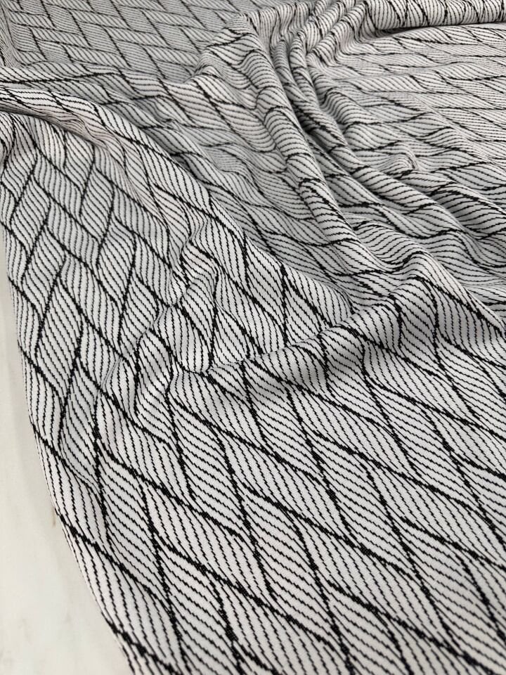 Açık Gri Desenli Örme Elbiselik Kumaş