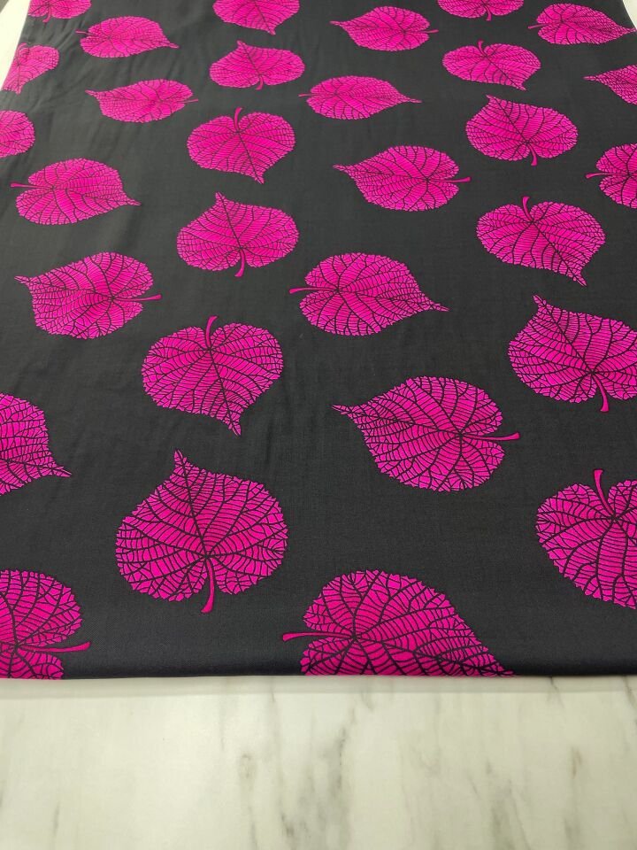 Yaprak Desen Yüzde Yüz Pamuklu Elbiselik Viskon