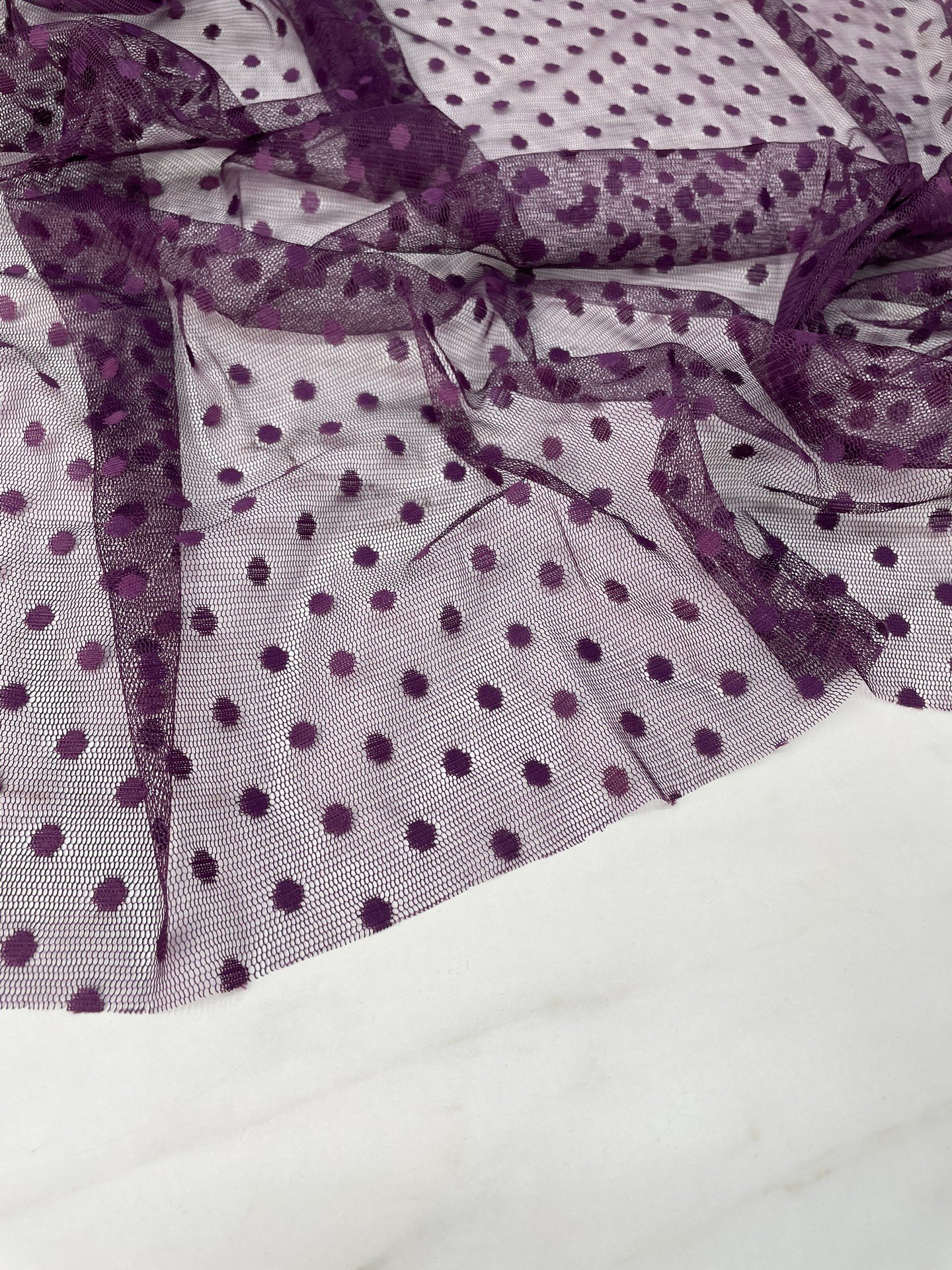 Mor Puantiye Desen Elbiselik Abiyelik Tül Kumaş