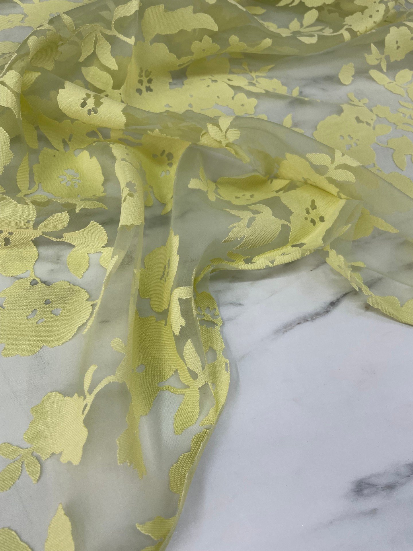 Limon Çiçek Sarısı Desen Yakma Tül Elbiselik Abiyelik Kumaş