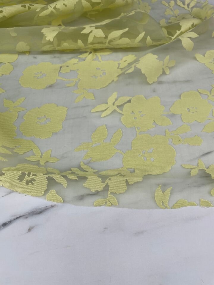 Limon Çiçek Sarısı Desen Yakma Tül Elbiselik Abiyelik Kumaş