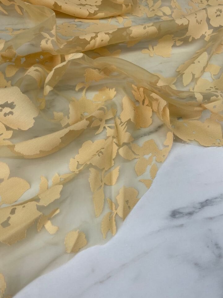 Sarı Çiçek Desen Yakma Tül Elbiselik Abiyelik Kumaş