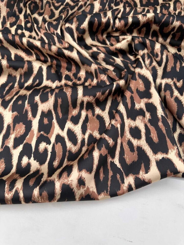 Leopar Desen İpek Saten Elbise Gömlek Etek Şalvar