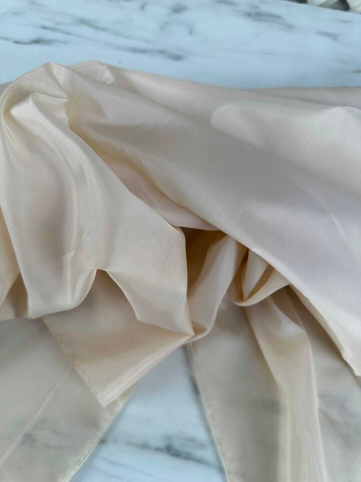 Krem Polyester Astar