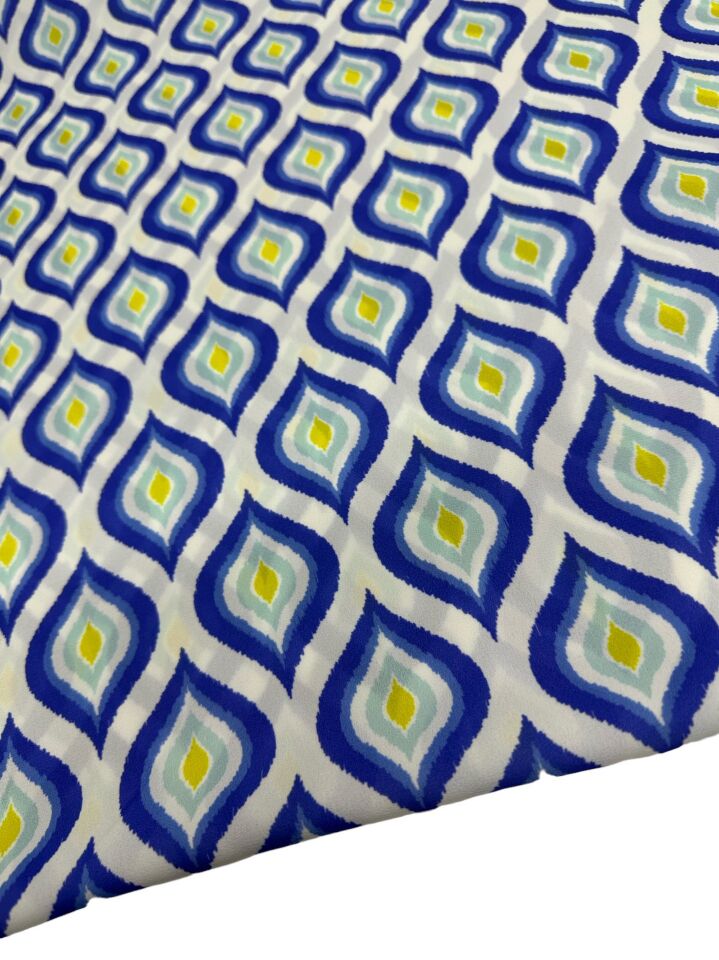 İkat Desen Elbiselik Gömleklik Krep Kumaş