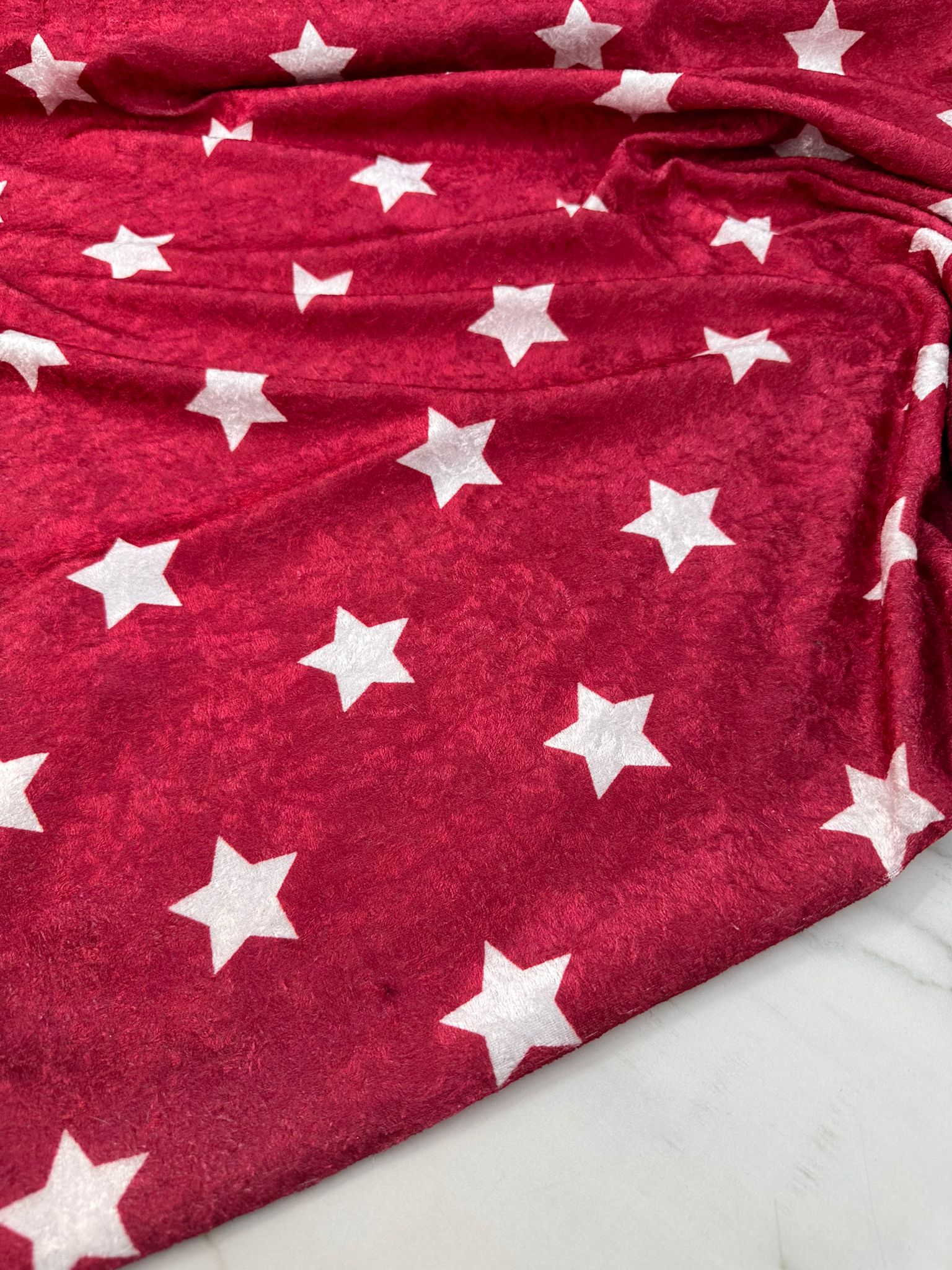 Kırmızı Yıldız Desen İnce Kadife