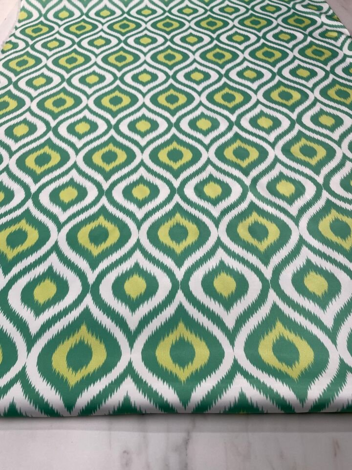 Yeşil İkat Desen Elbiselik Gömleklik Tivil Saten Kumaş