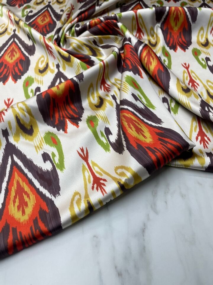 İkat Desen Elbiselik Gömleklik Tivil Saten Kumaş