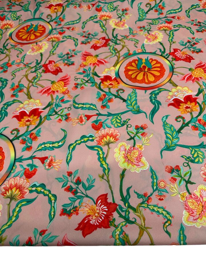 Nakış Desen Elbiselik Gömleklik Krep Kumaş