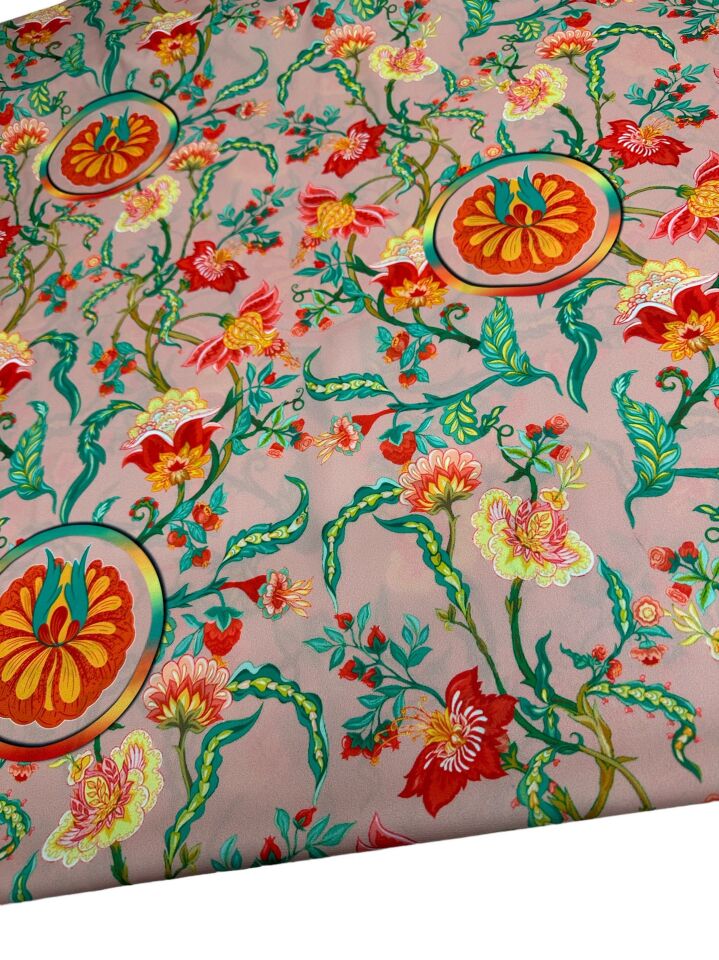 Nakış Desen Elbiselik Gömleklik Krep Kumaş