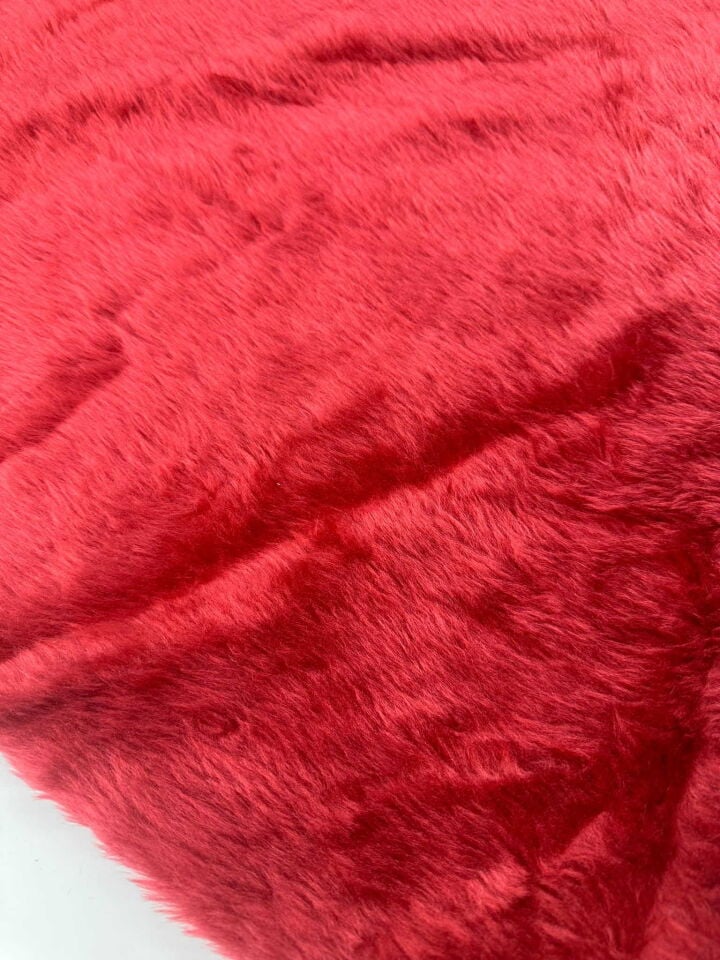 Kırmızı Kısa Kadife Tüy Peküş Yelek Swit