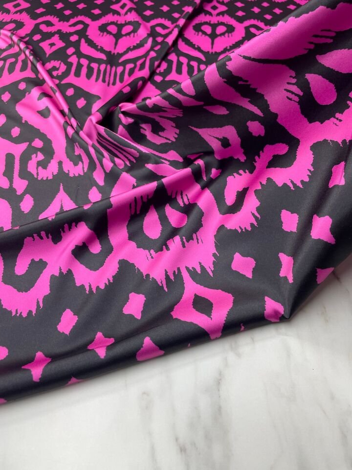 Fuşya İkat Desen Elbiselik Gömleklik Tivil Saten Kumaş