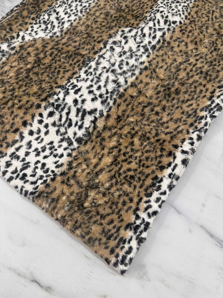 Renkli Leopar Kısa Tüy Pelüş