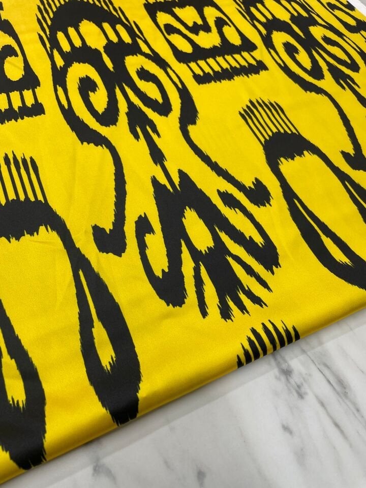Sarı İkat Desen Elbiselik Gömleklik Tivil Saten Kumaş