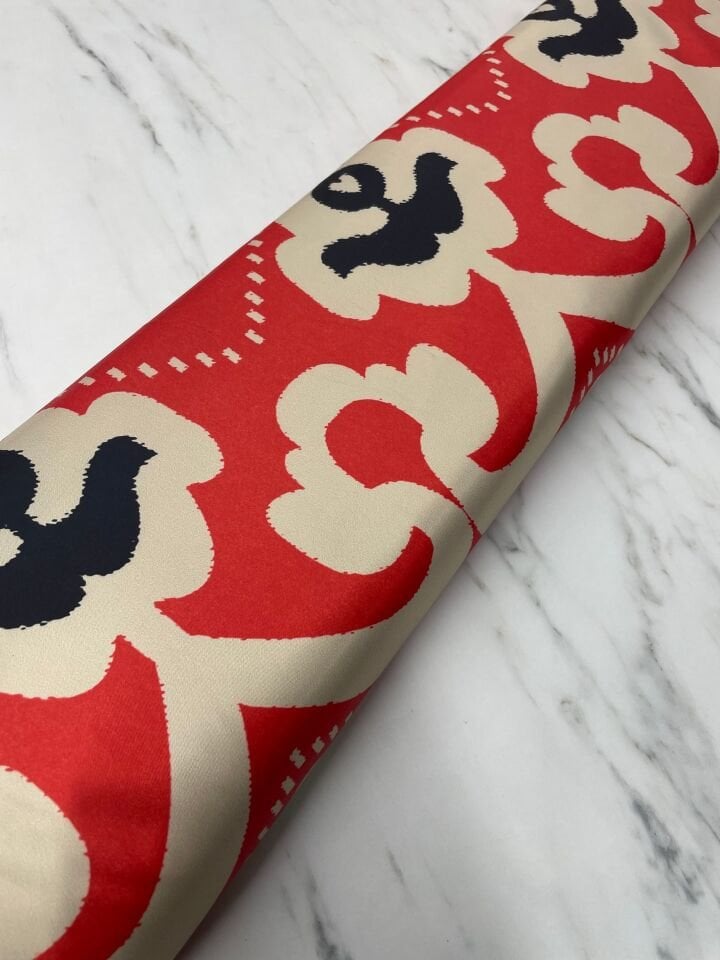 Kırmızı İkat Desen Elbiselik Gömleklik Tivil Saten Kumaş