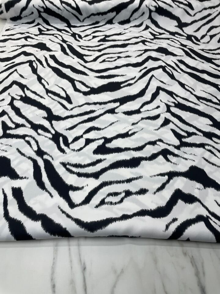 Zebra Desen Elbiselik Gömleklik Tivil Saten Kumaş