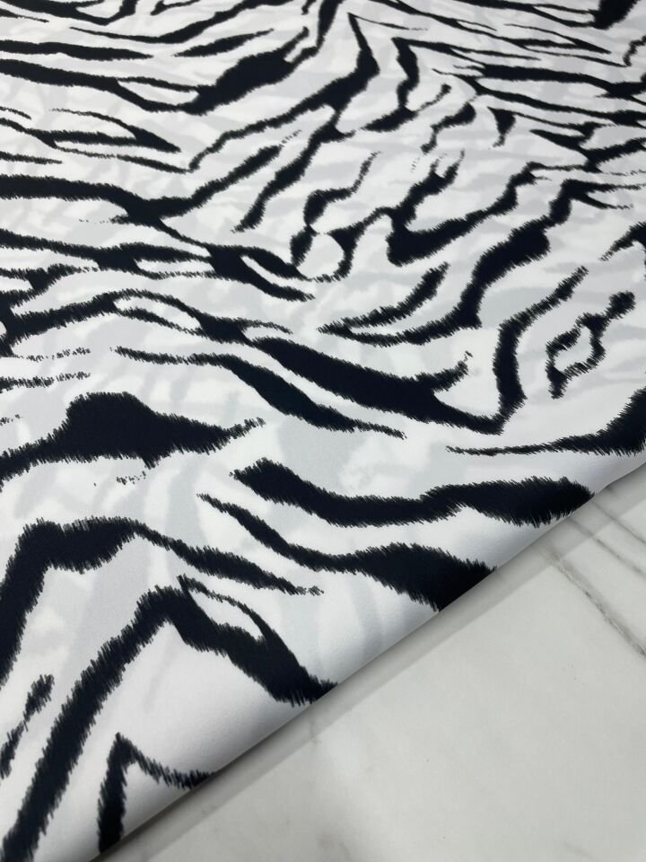 Zebra Desen Elbiselik Gömleklik Tivil Saten Kumaş