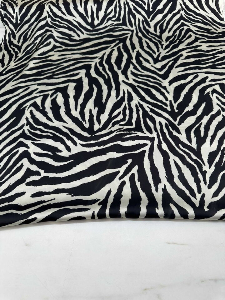 Zebra Desen İpek Saten
