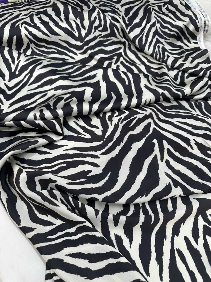 Zebra Desen İpek Saten