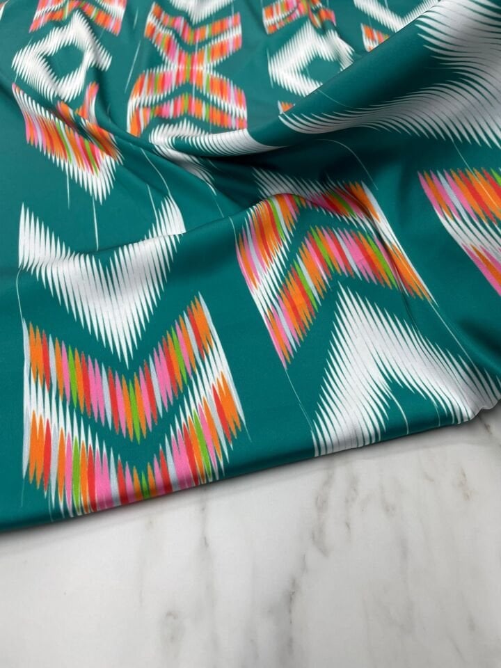 Viskal Desen Elbiselik Gömleklik Tivil Saten Kumaş