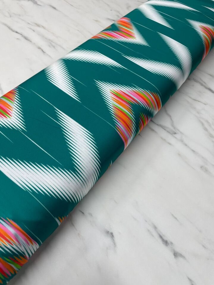 Viskal Desen Elbiselik Gömleklik Tivil Saten Kumaş