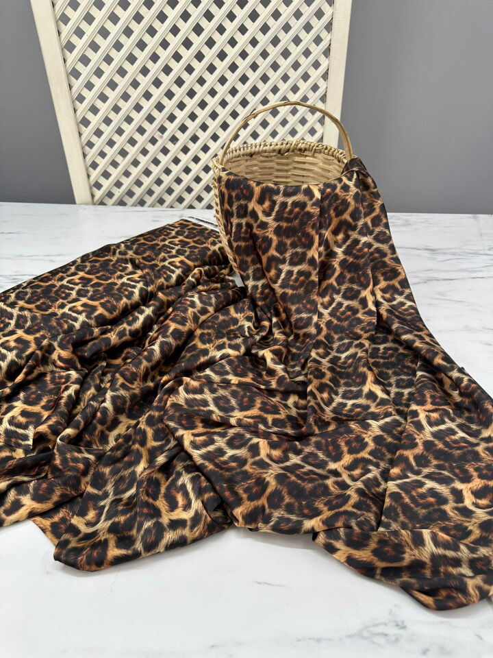 Leopar Desen İpek Saten