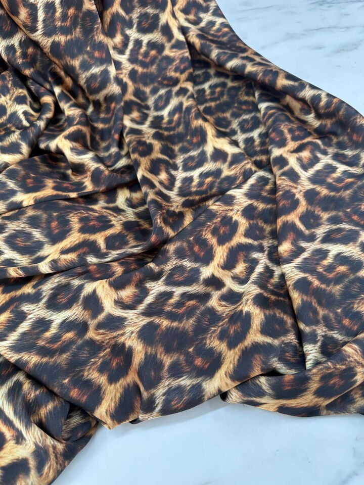 Leopar Desen İpek Saten