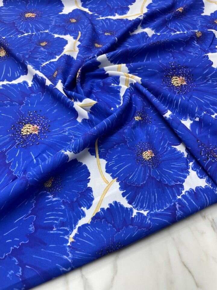 Mavi Geranium Desen Elbiselik Gömleklik Krep Kumaş