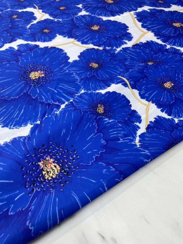 Mavi Geranium Desen Elbiselik Gömleklik Krep Kumaş