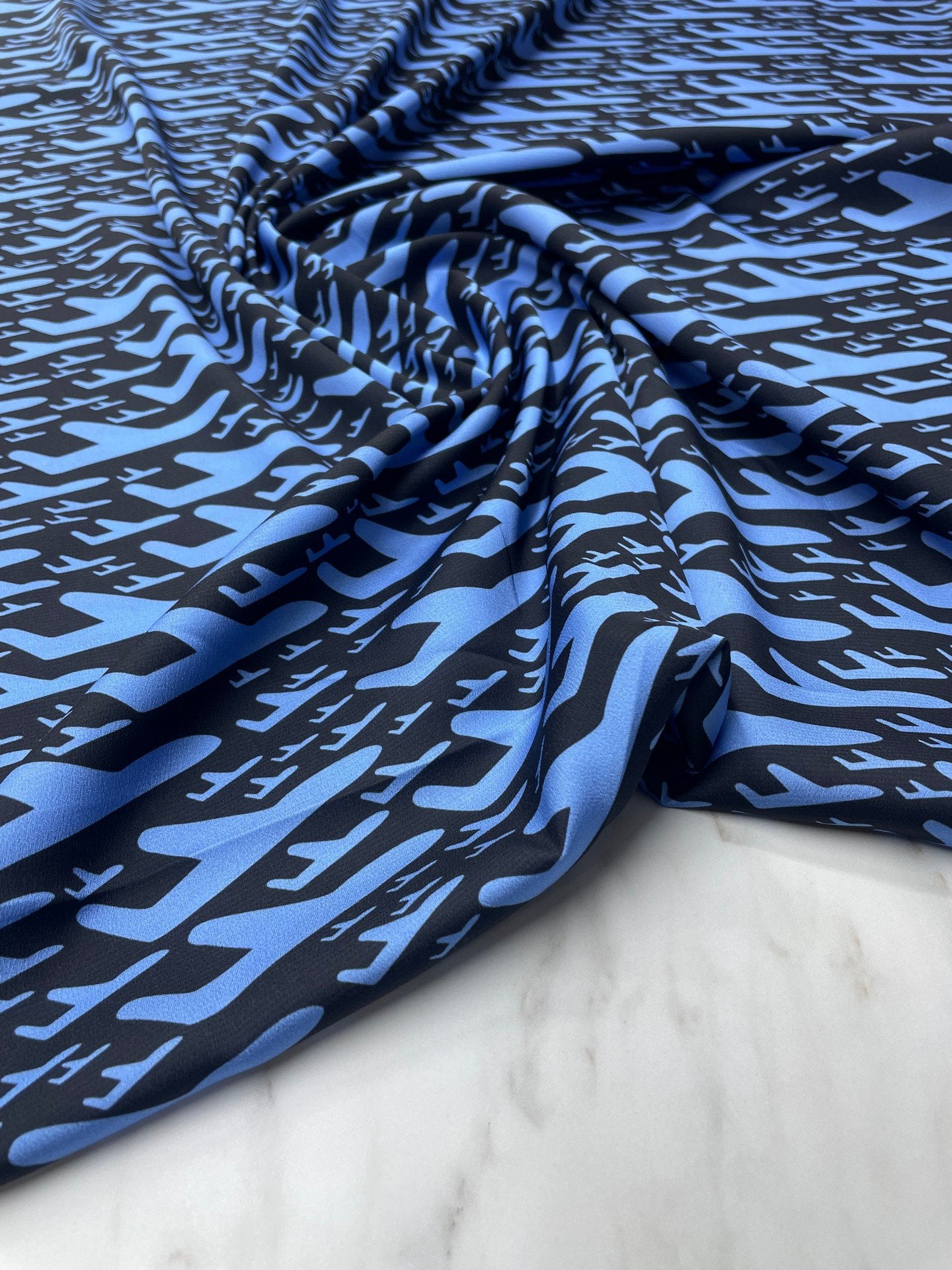 Mavi F Desen Elbiselik Gömleklik Tivil Saten Kumaş