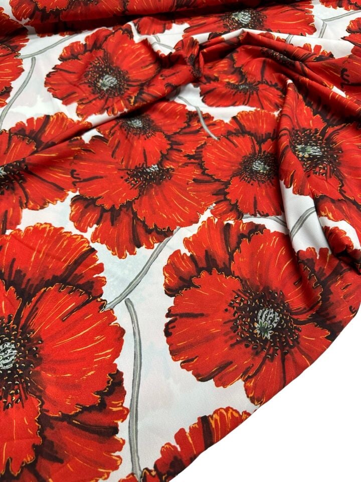 Kırmızı Geranium Desen Elbiselik Gömleklik Krep Kumaş