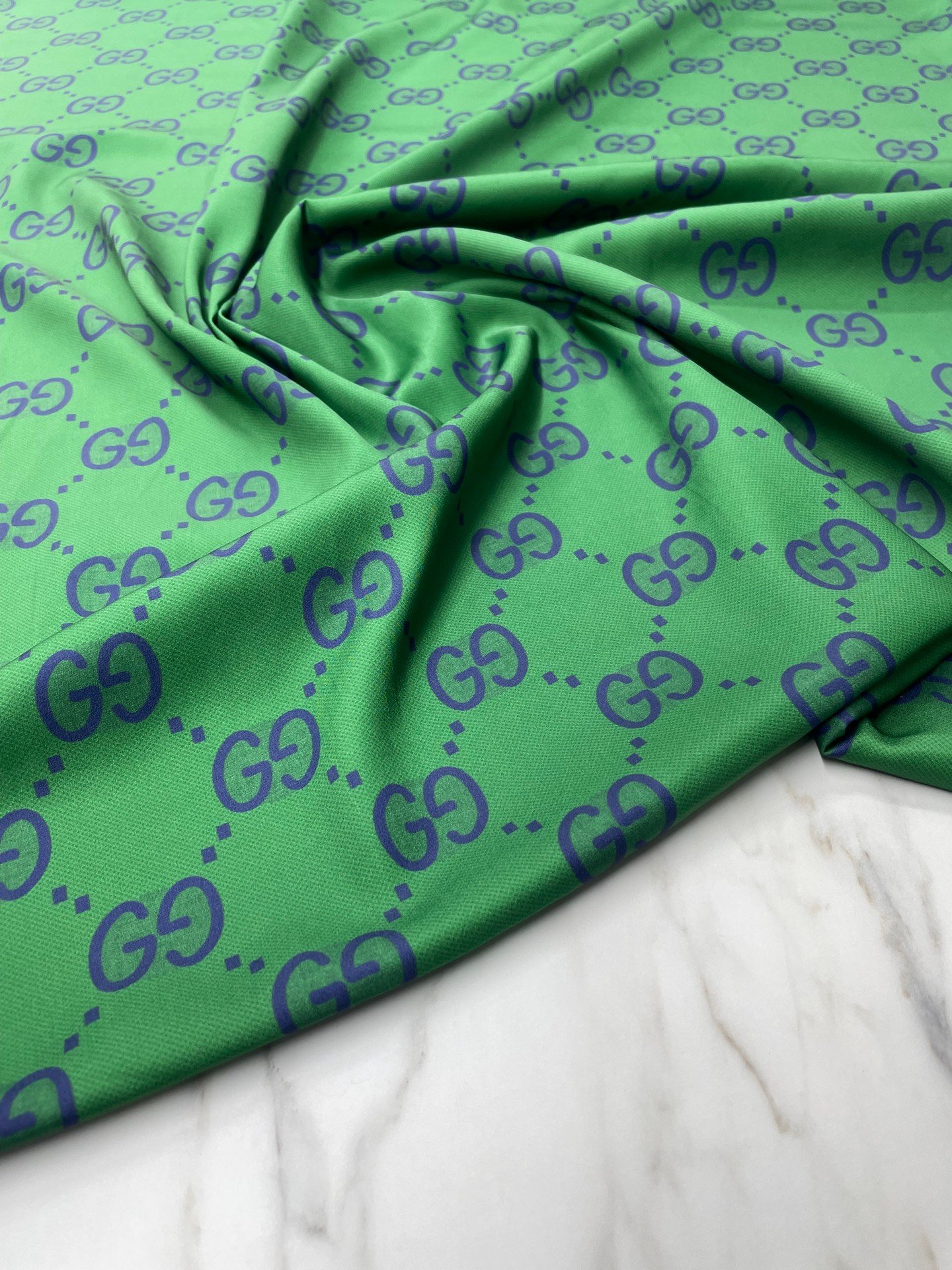 Yeşil GG Desen Elbiselik Gömleklik Tivil Saten Kumaş