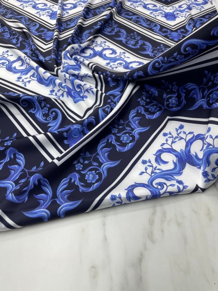 Mavi Nakış Desen Elbiselik Gömleklik Tivil Saten Kumaş