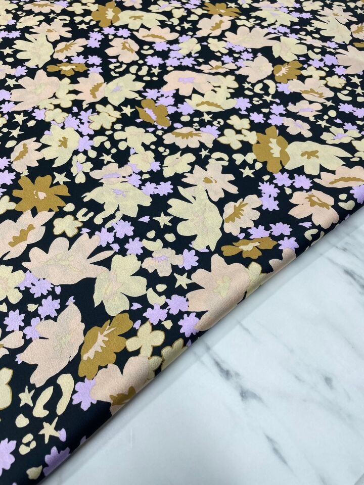 Çiçek Desen Elbiselik Gömleklik Tivil Saten Kumaş