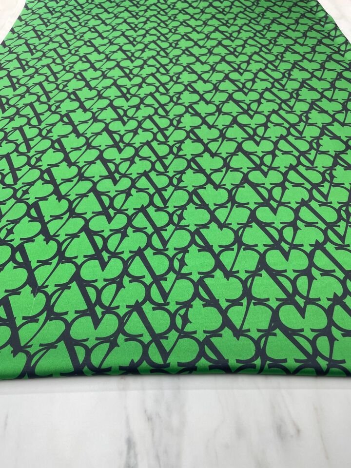 yeşil V Desen Elbiselik Gömleklik Tivil Saten Kumaş