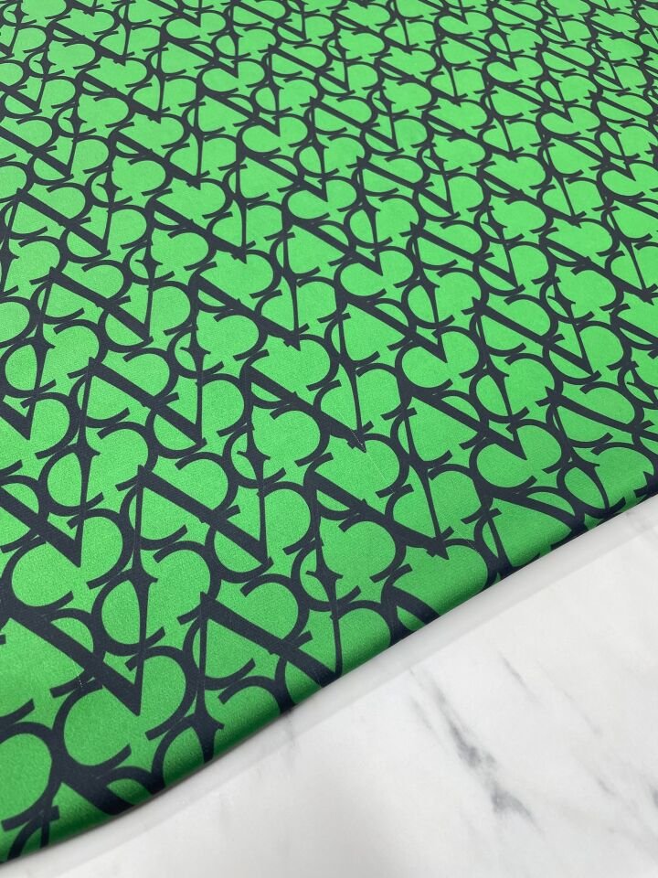 yeşil V Desen Elbiselik Gömleklik Tivil Saten Kumaş