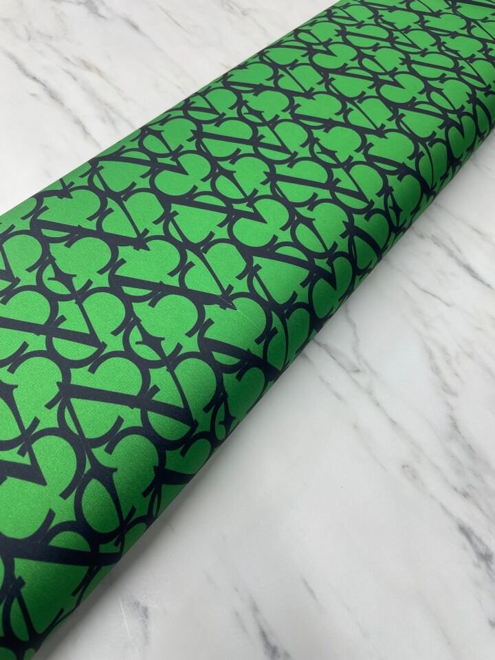 yeşil V Desen Elbiselik Gömleklik Tivil Saten Kumaş