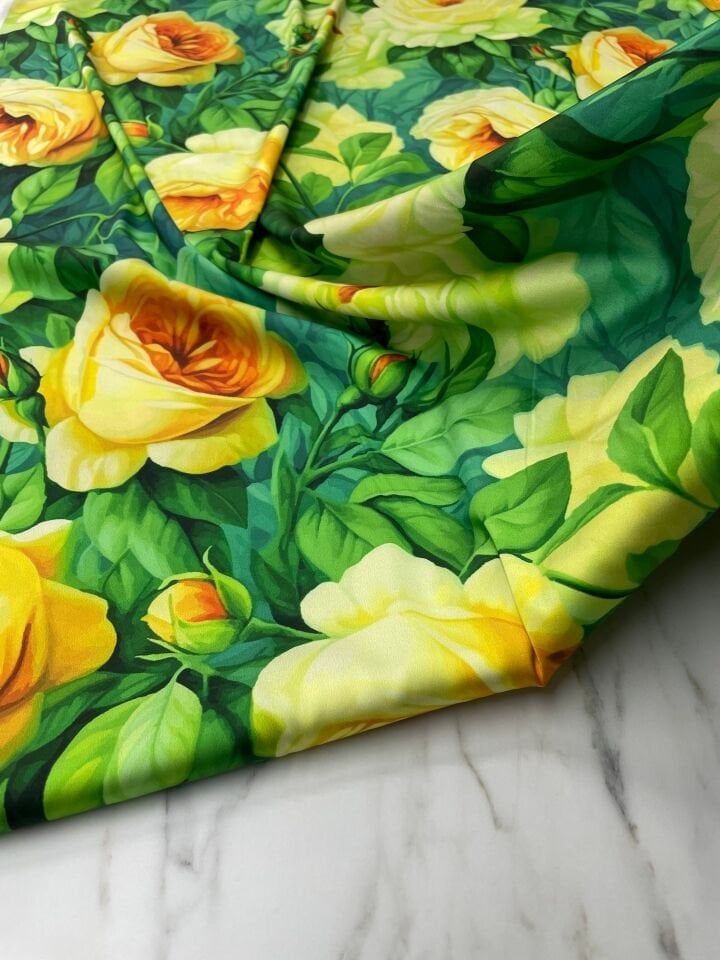Gül Desen Elbiselik Gömleklik Tivil Saten Kumaş