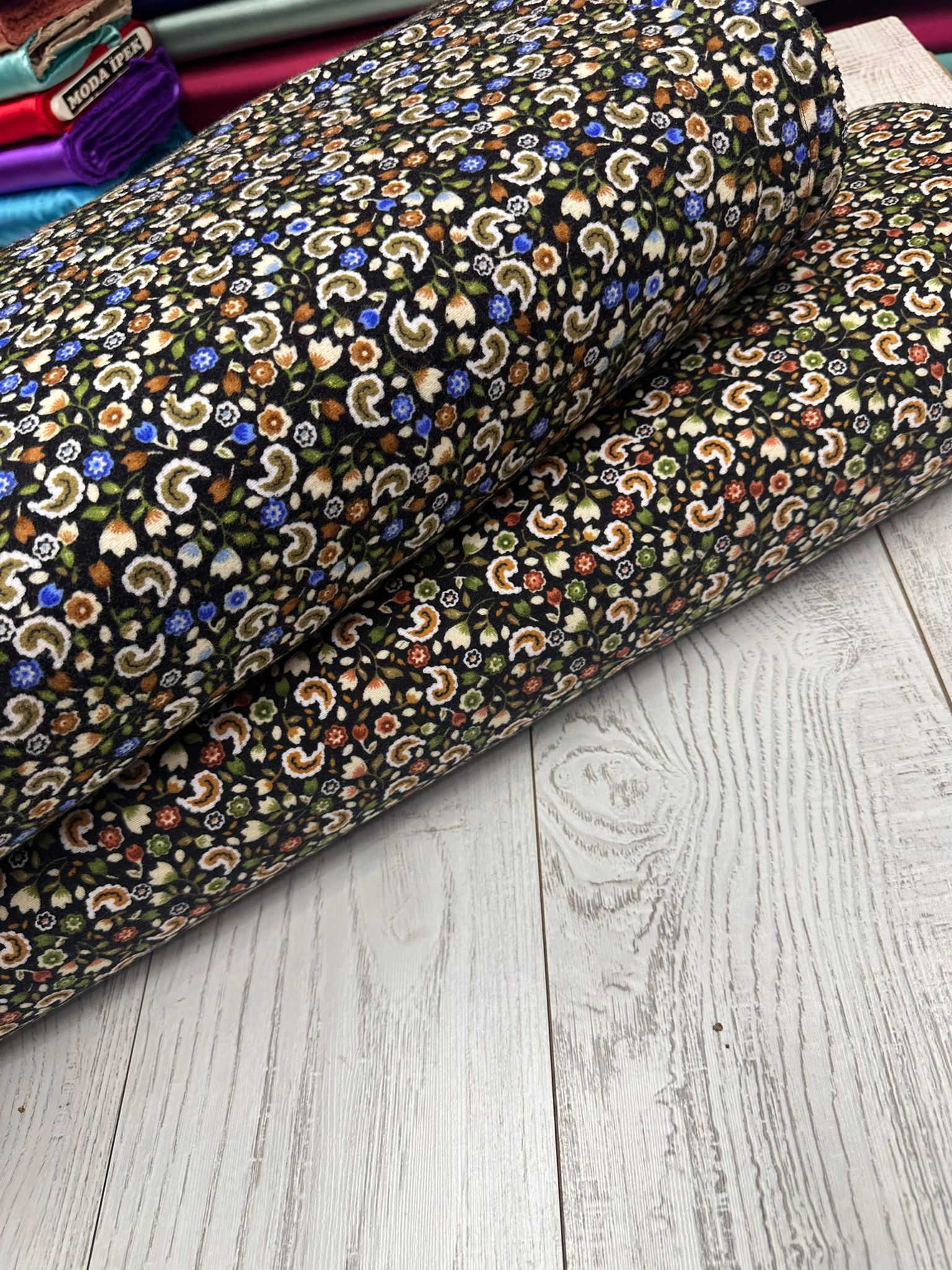 Çiçek Desen 100 Yüz Pamuklu Bazen En 90 Cm